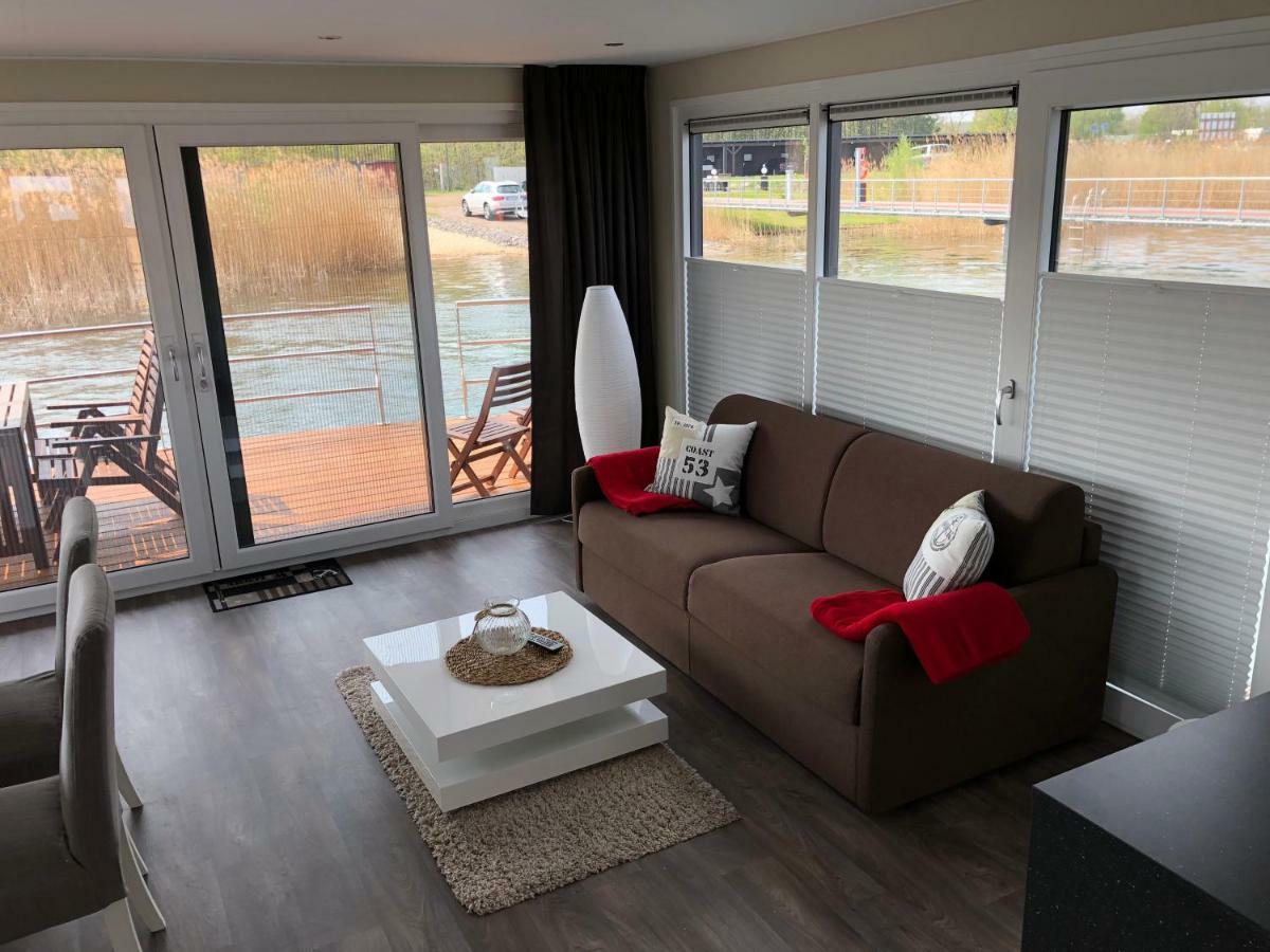 Hausboot Harmonie *
