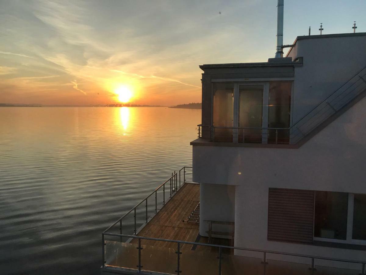 Botel Hausboot Harmonie *